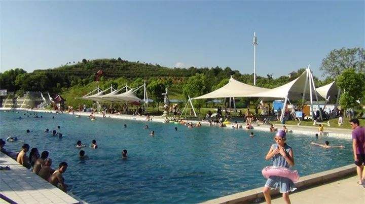 室外泳池 室外泳池