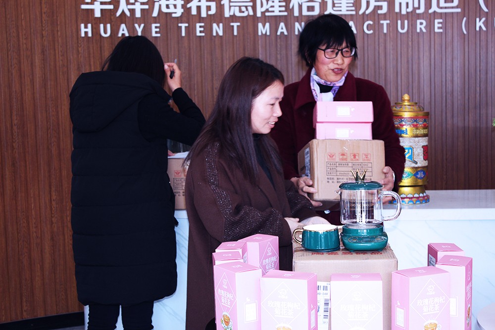 華燁篷房愿你女神節:無懼時光,永遠美麗! 華燁篷房愿你女神節:無懼時光,永遠美麗!